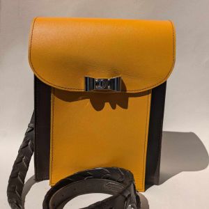 bow yellow front